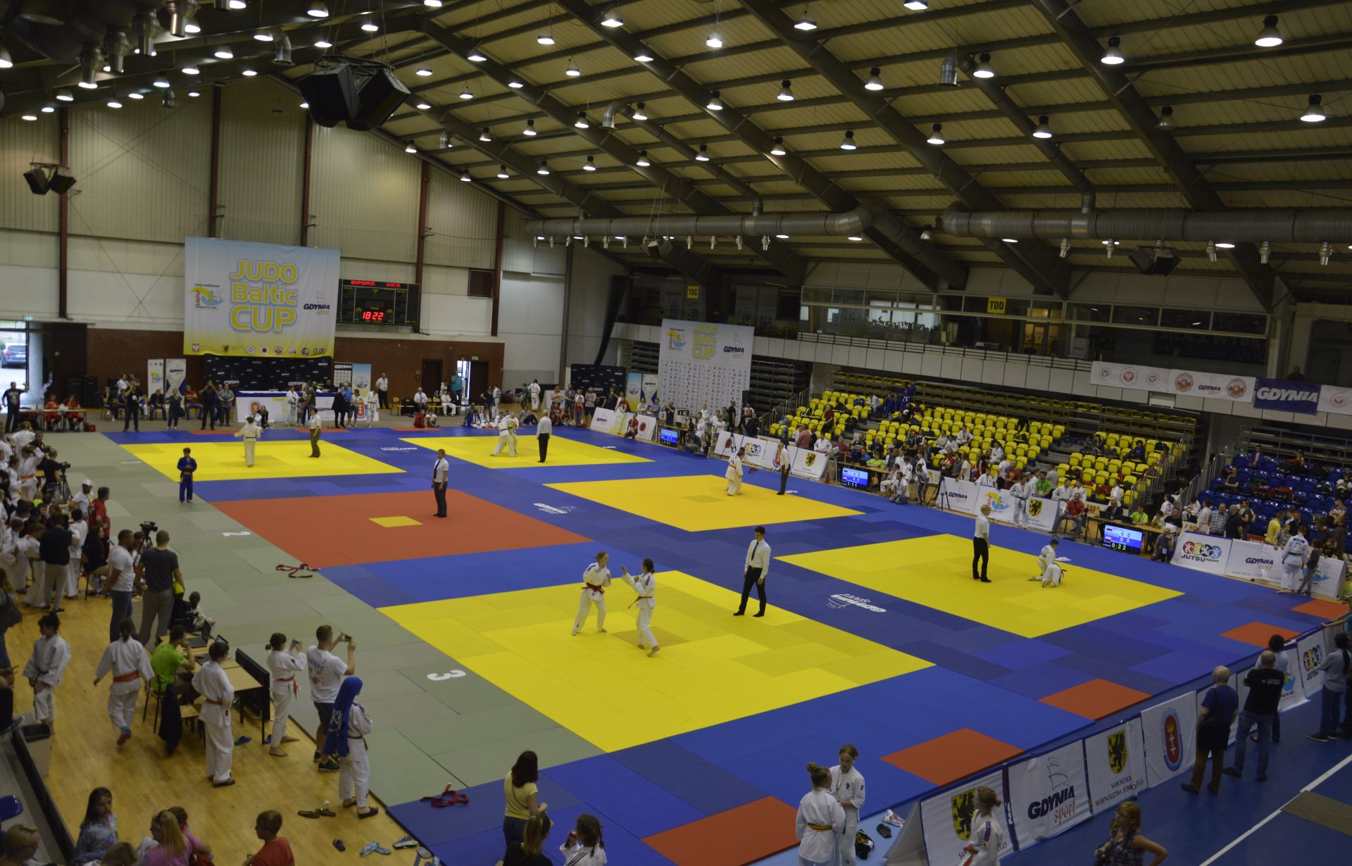 Zawodnicy walczący podczas turnieju Baltic Cup Judo 